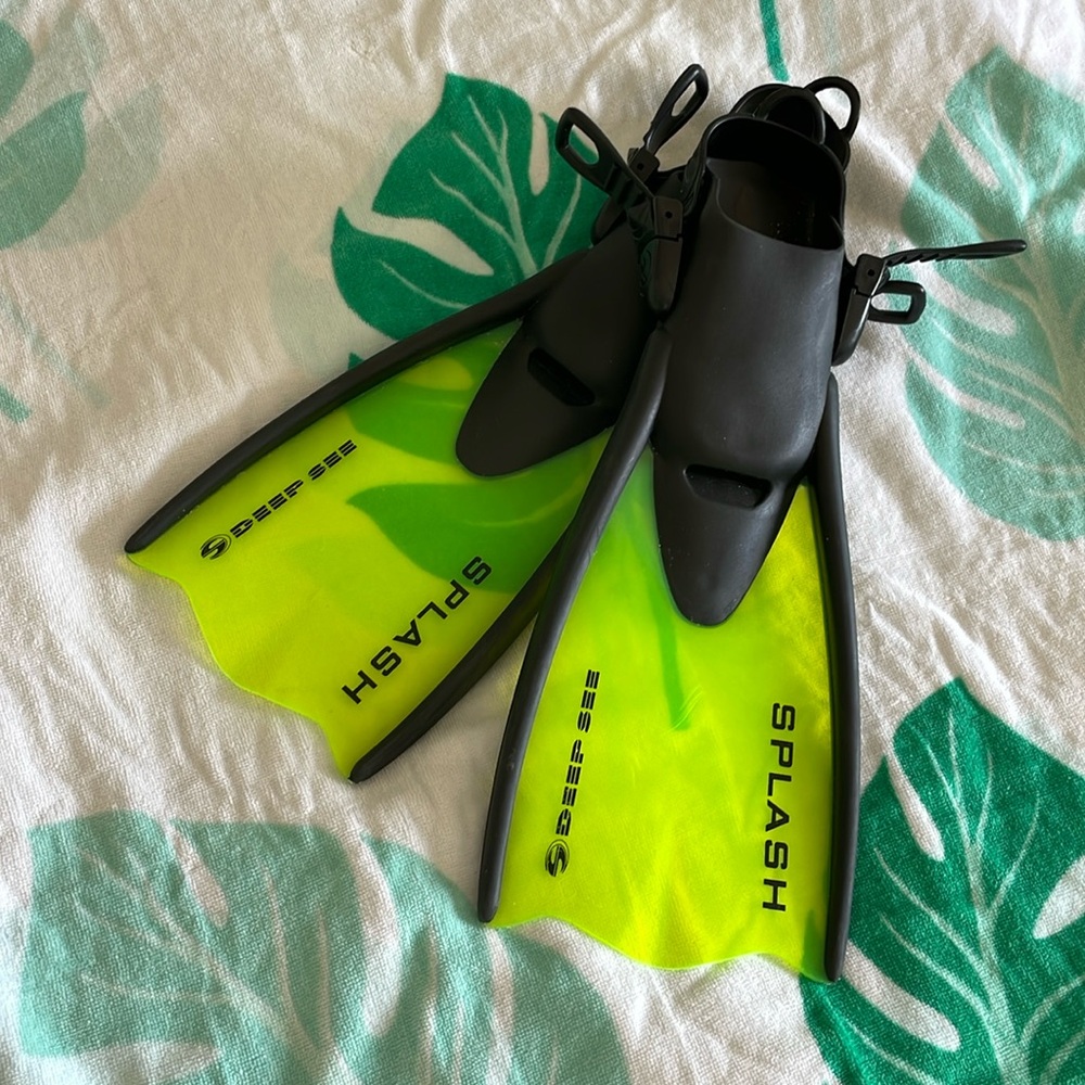 Splash ~ “Deep See” Dive Fins